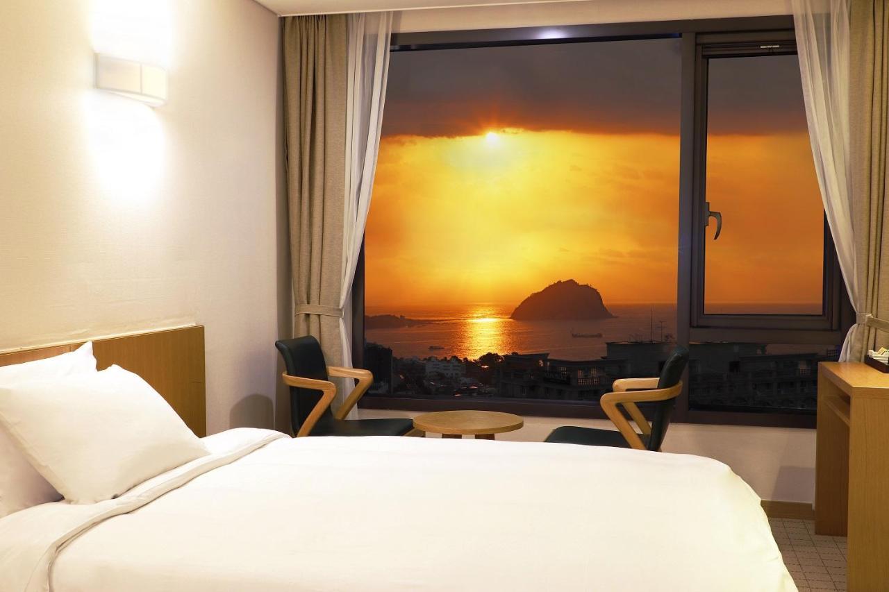 Mstay Hotel Jeju Bagian luar foto